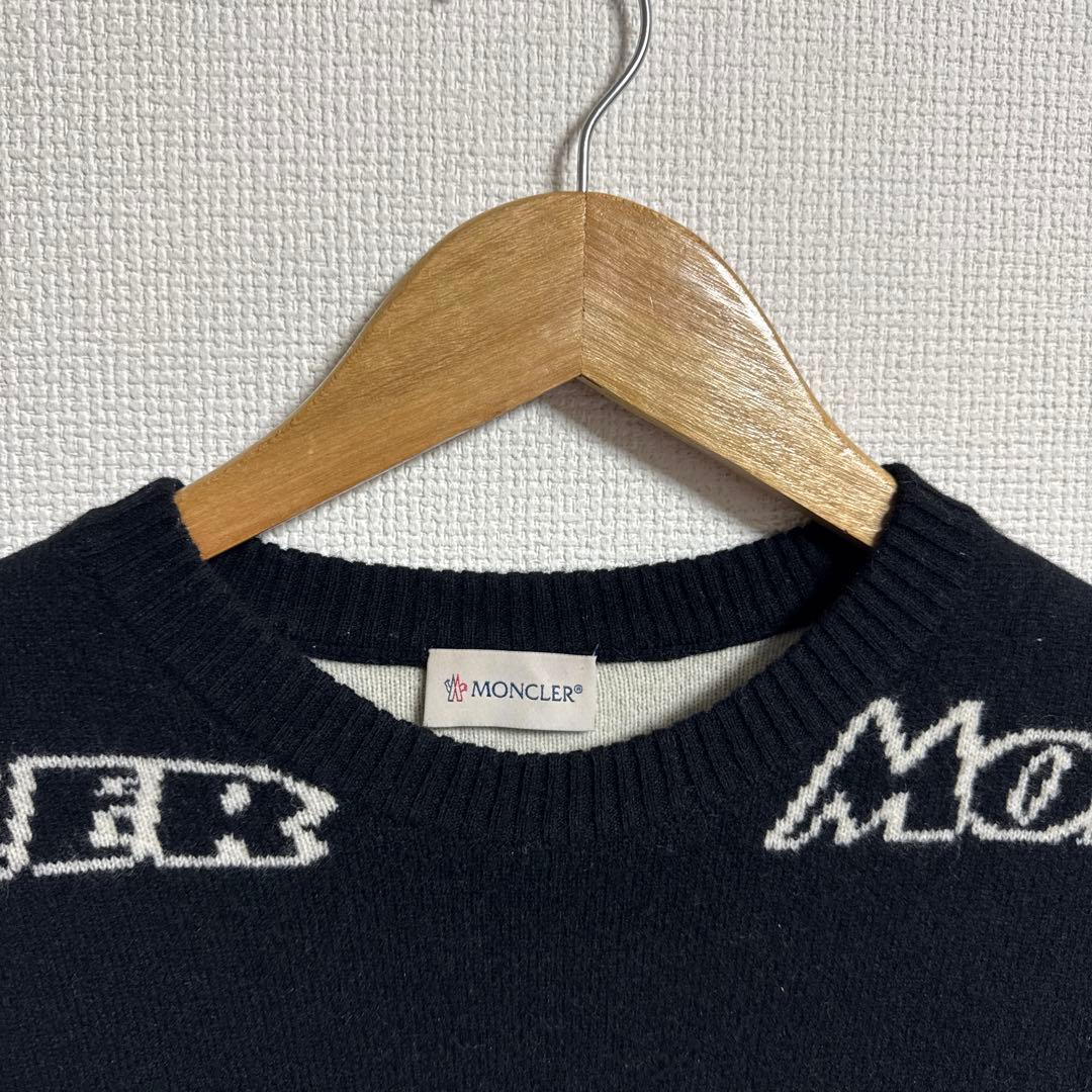 【人気】MONCLER ブラック ニットセーター ロゴ入り　黒　mサイズ