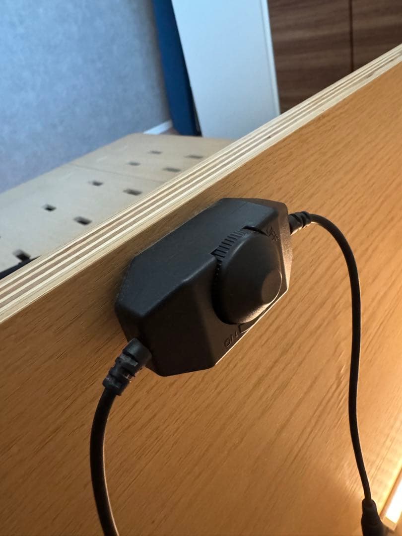 コアラマットレス　ベッドフレーム【クイーンサイズ　LEDダウンライト付き】