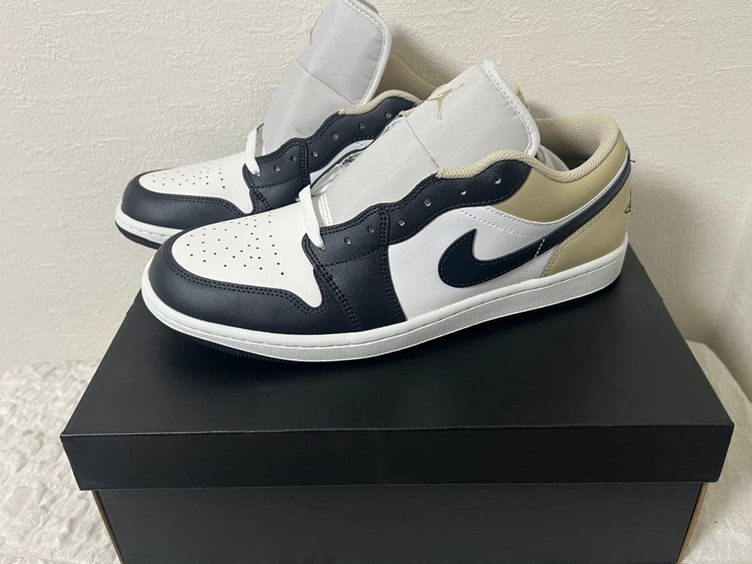 新品 NIKE エアジョーダン 1 Low 29.5cm 553558-153