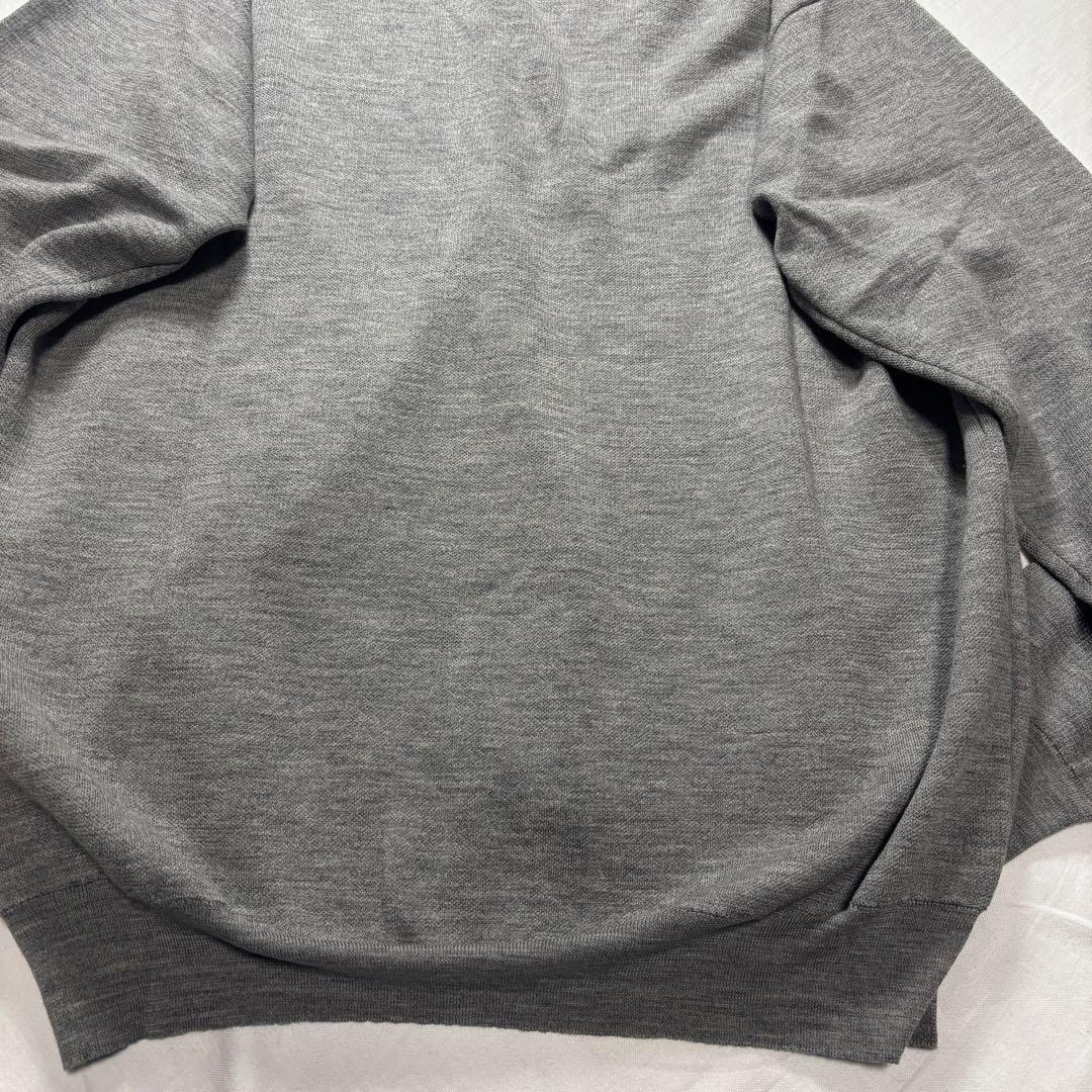 JOHN SMEDLEY イングランド製 グレー 前Vガゼットスウェットイギリス