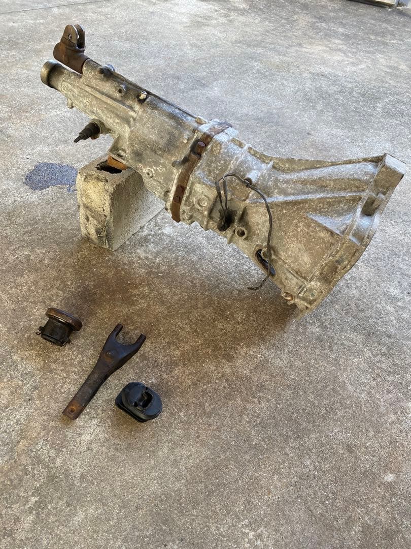 L型エンジンミッション　71B 5速　ケンメリ　S30 130Z