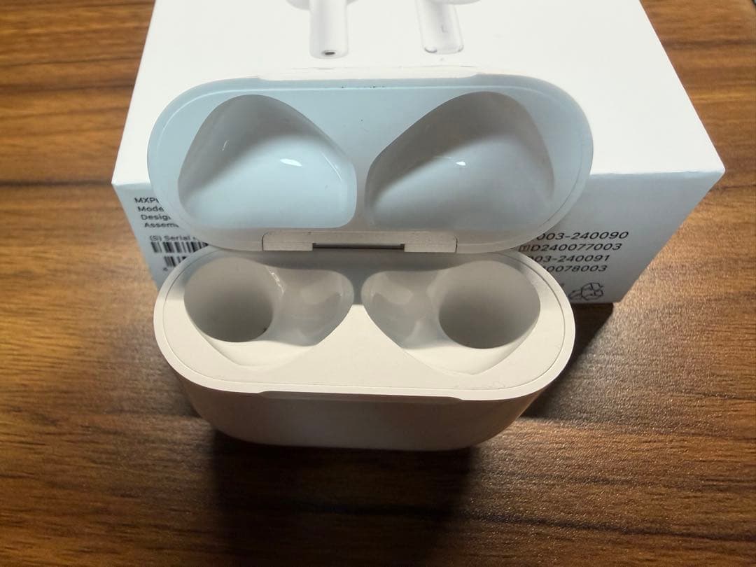 AirPods 4 本体 ノイズキャンセリングなし