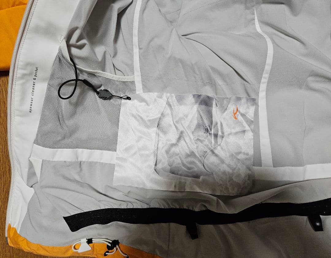 KJUS(チュース) ウイメンズ スキーウェア