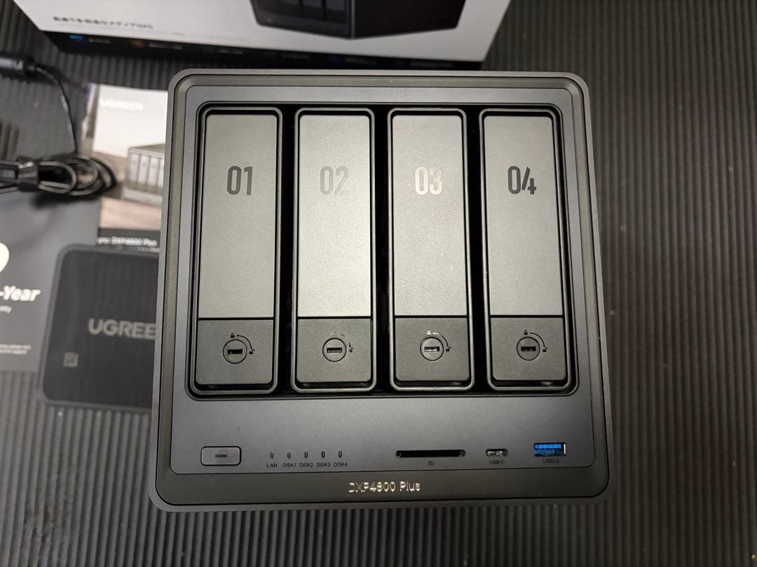 UGREEN D4800 Plus NAS 4ベイ　16TB HDD セット