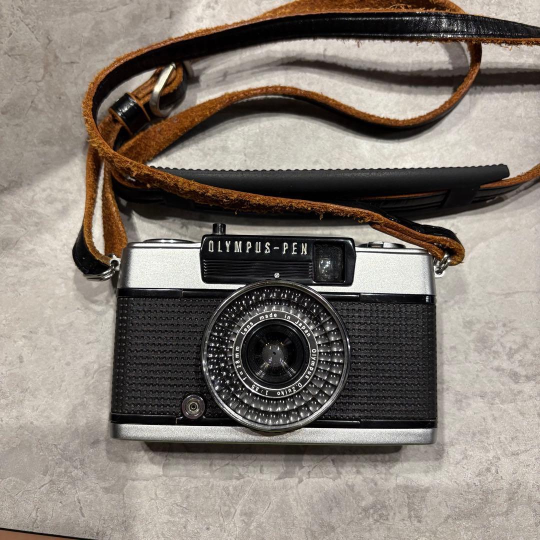 OLYMPUS PEN コンパクトフィルムカメラ