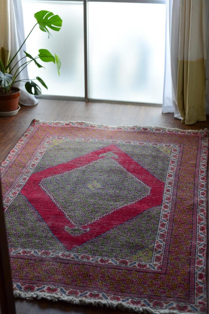 【希少・送料込み】ビンテージラグ　絨毯　ギャッベ　キリム