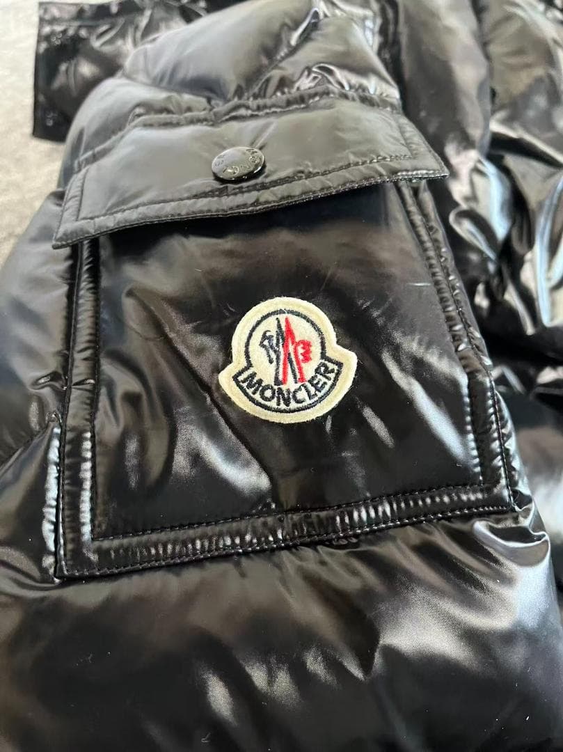 極美品 M☆oncler ブラック ダウンジャケット フード付き~~~