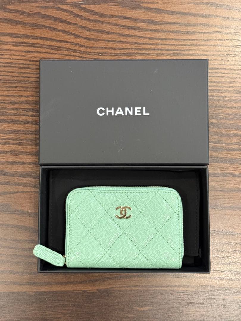 【未使用品】 シャネル クラシック ジップ パース ミントグリーン