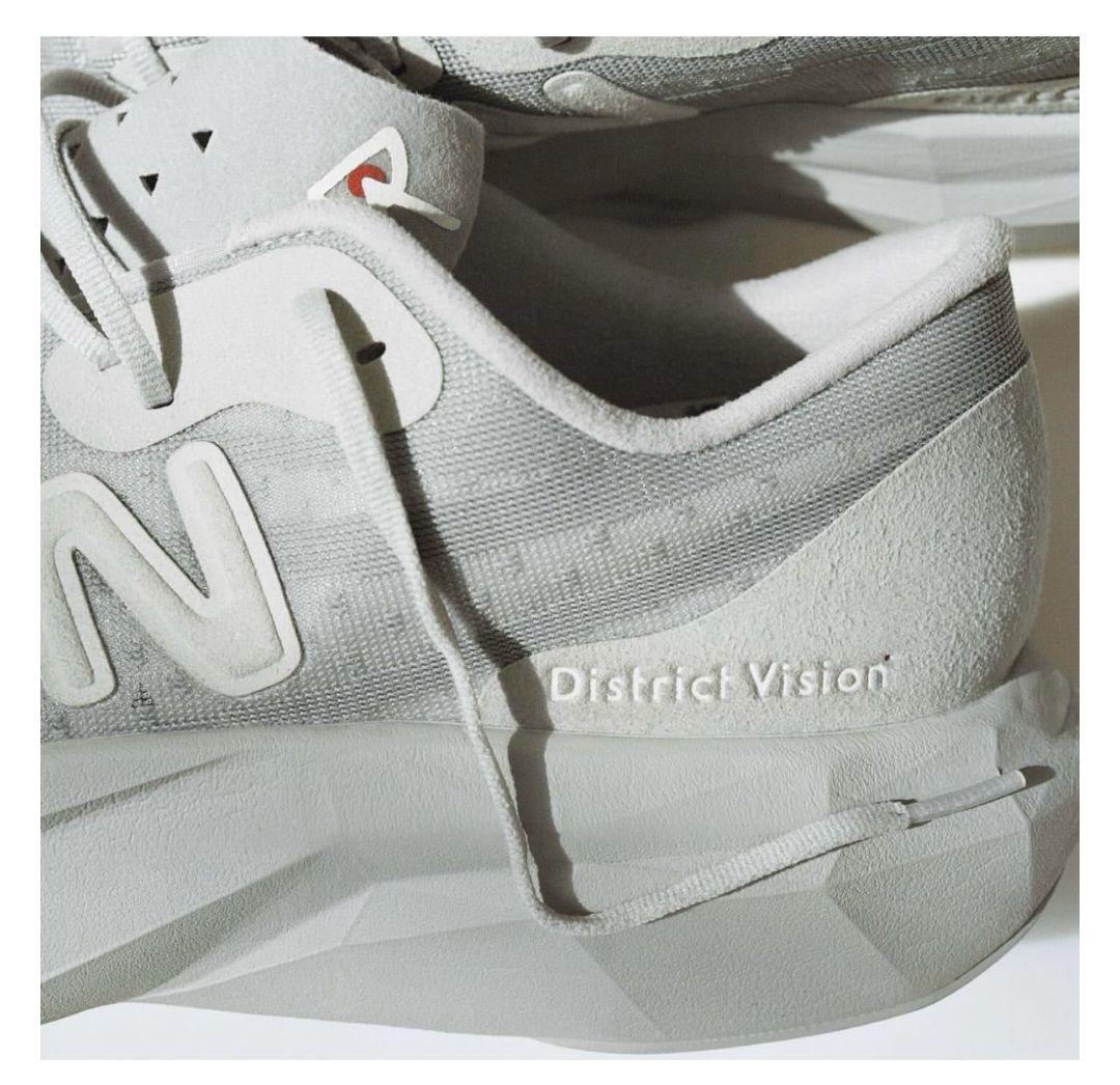 ニューバランス　フューエルセル スーパーコンプ エリート v4 24cm