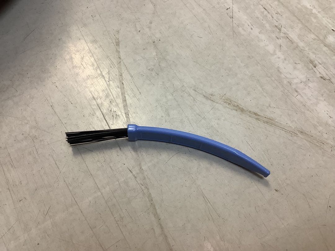 日立　ロボット掃除機　ミニマル　シャンパンゴールド