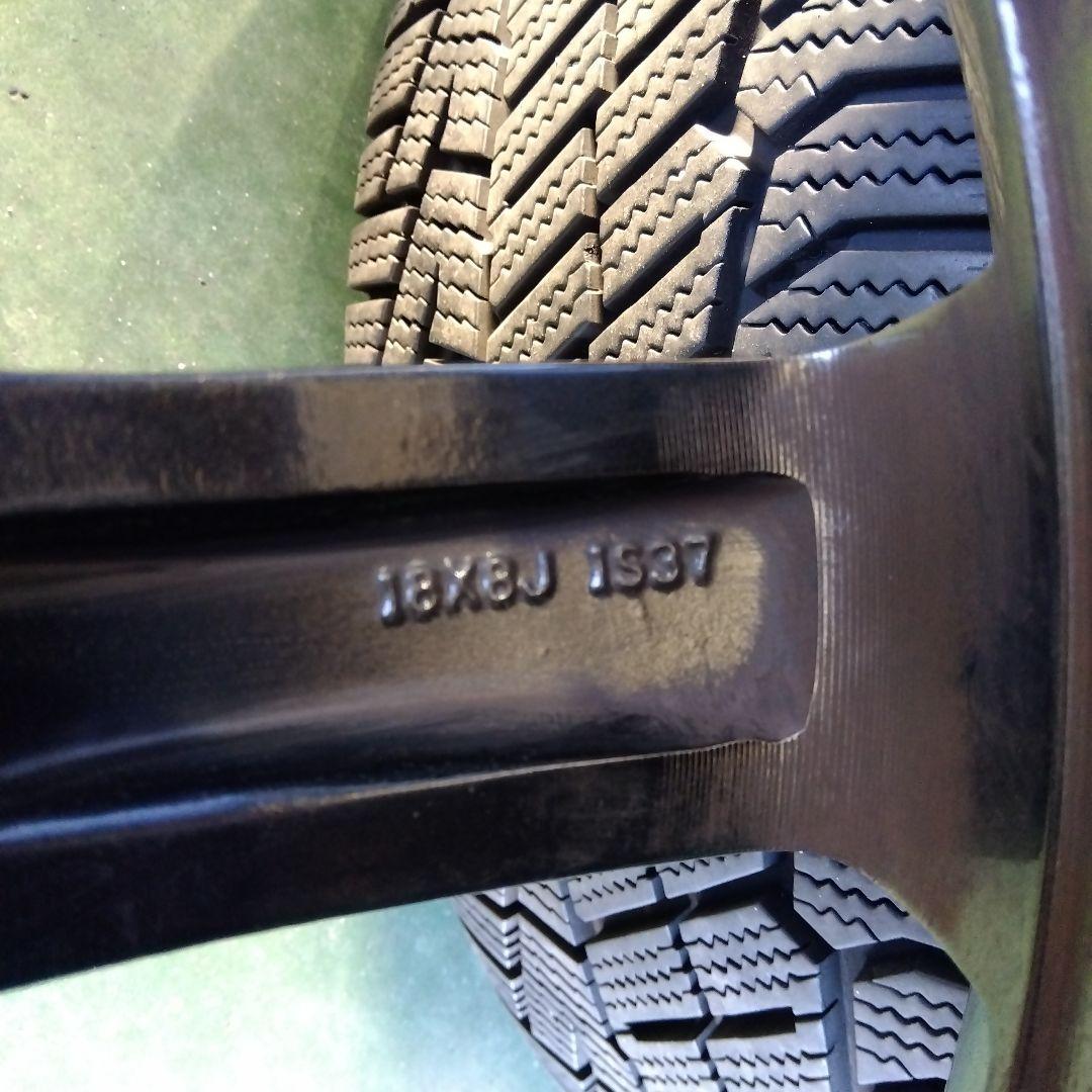 キャデラック　XT4 スタッドレスタイヤ・ホイールセット 235/55R18