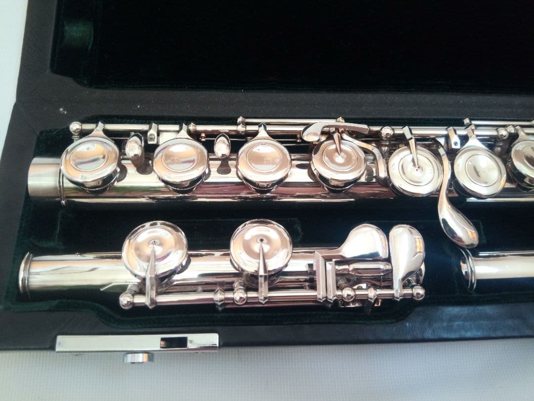 ♦最終価格♦超美品♦管体銀製♦Pearlフルート PF−775♦ポイントアーム