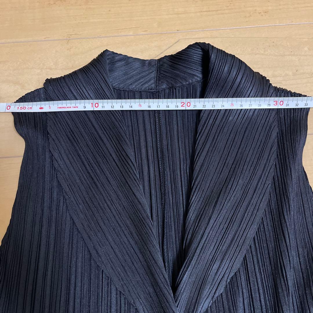 PLEATS PLEASE(プリーツプリーズ) ジレ　ブラック サイズ4