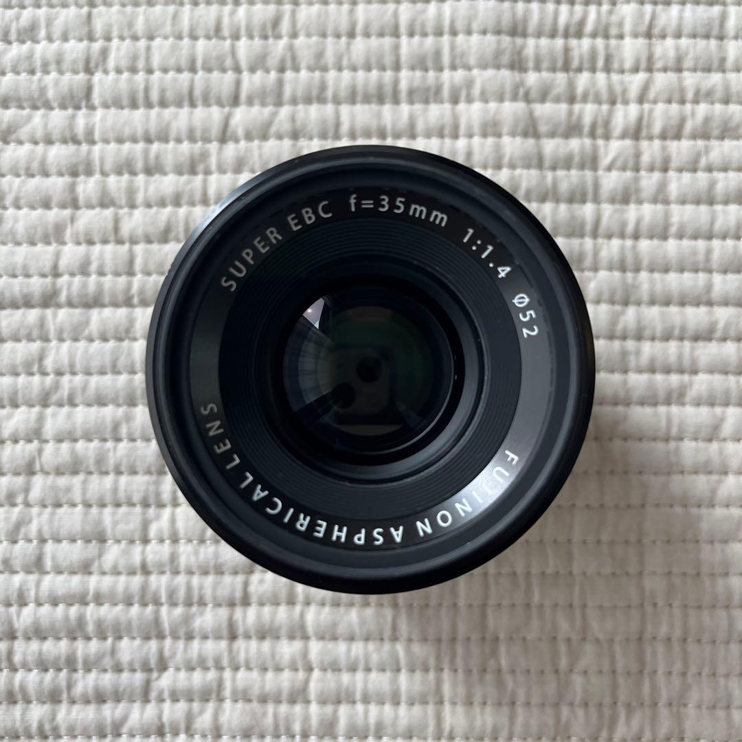 FUJIFILM (富士フイルム）XF35mm F1.4 R 角フード付