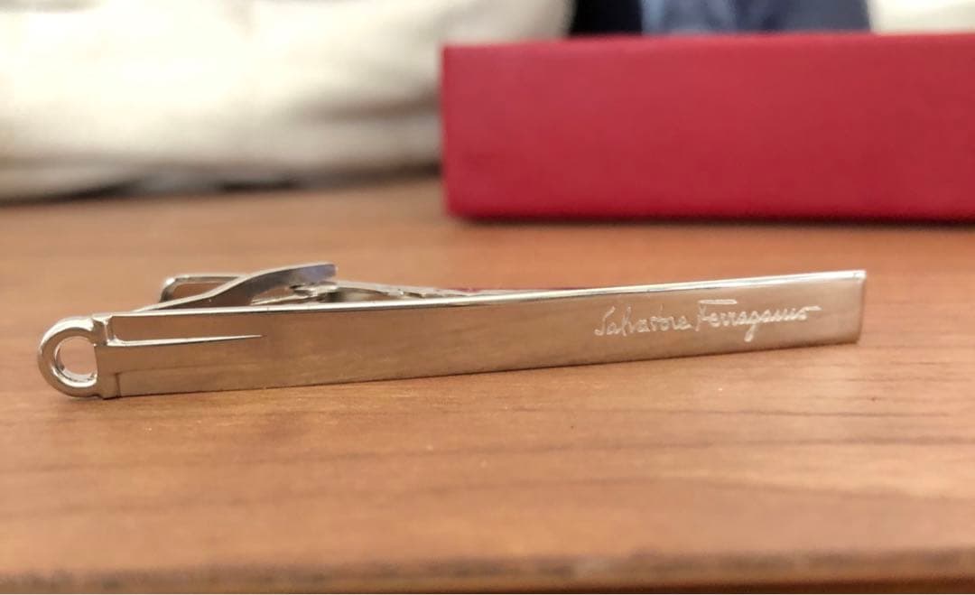 Salvatore Ferragamo シルバー ネクタイピン