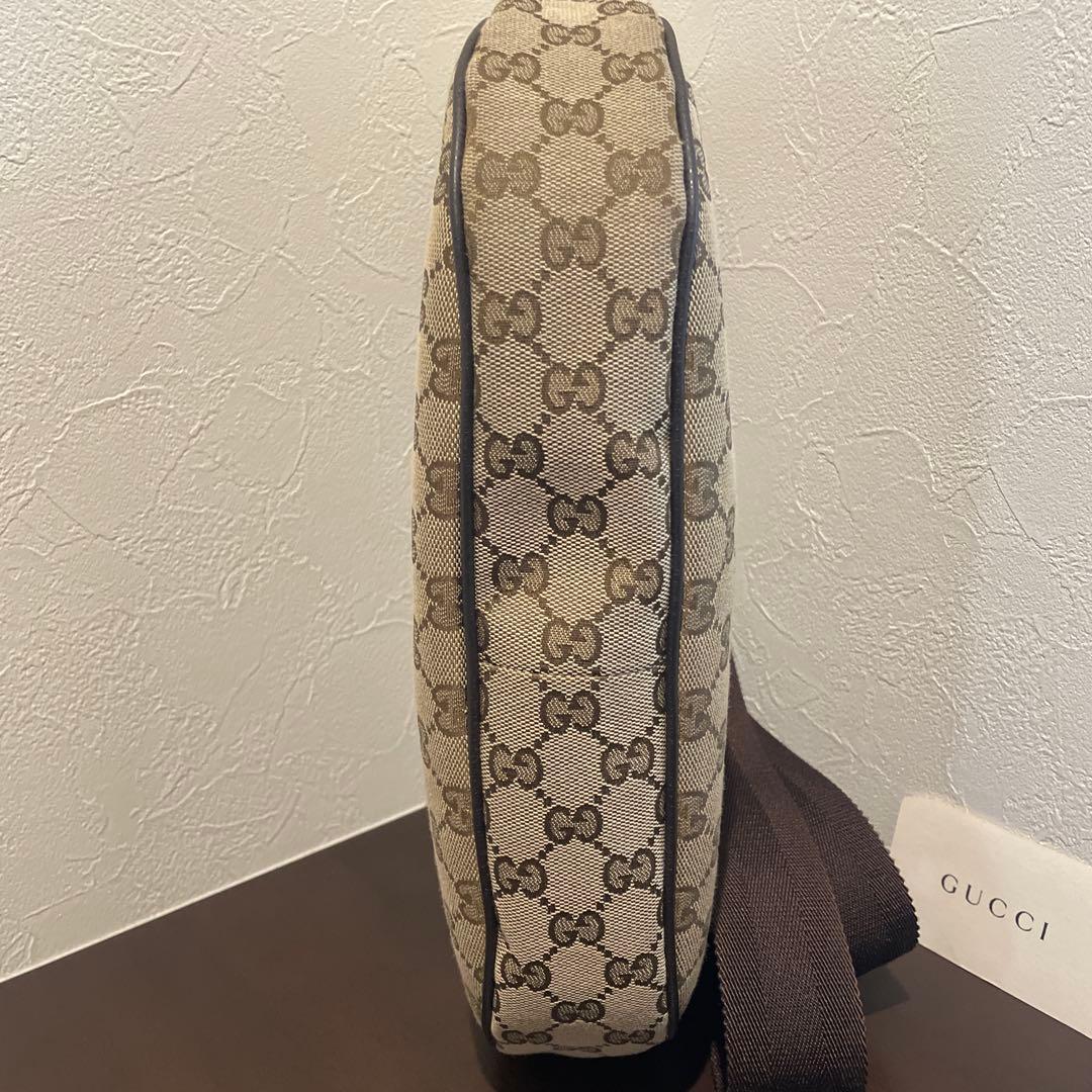 GUCCI グッチ GGキャンバス ショルダーバッグ 122790 三日月
