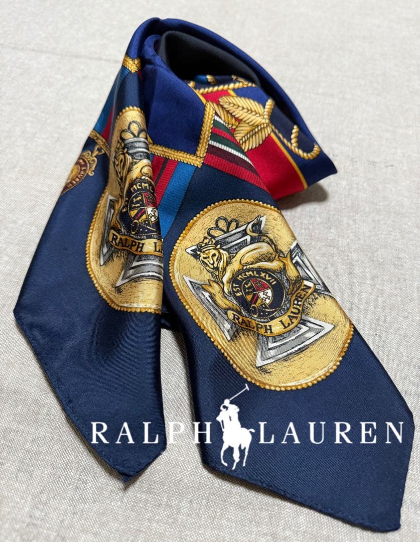 Ralph Lauren／大判スカーフ／メダルプリント／ネイビー／マルチカラー
