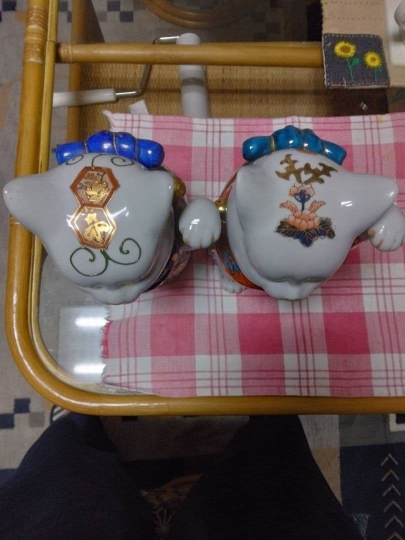 く*0様 招き猫 置物 陶器製 2体セット　伊万里焼