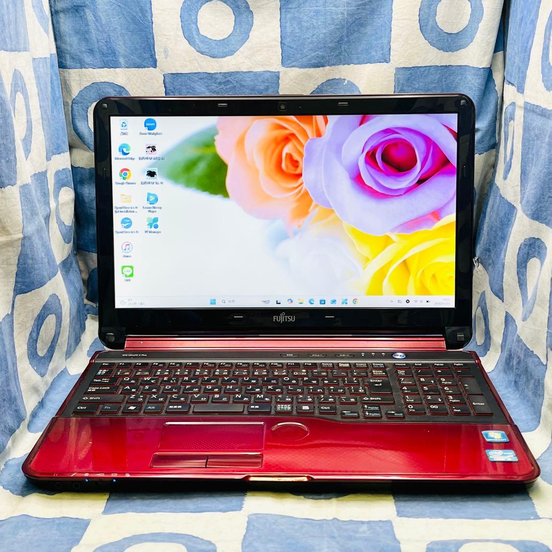 爆速SSD500G☆i7☆大人気赤ノートパソコン♪ブルーレイ&カメラ！Win11