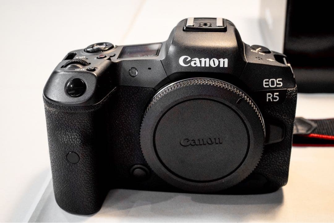Canon EOS R5（ボディ）