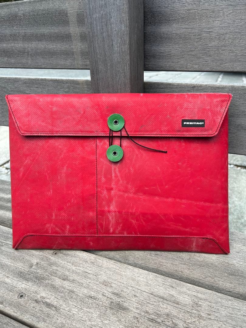 フライターグ FREITAG F402 SLEEVE LAPTOP 12/13