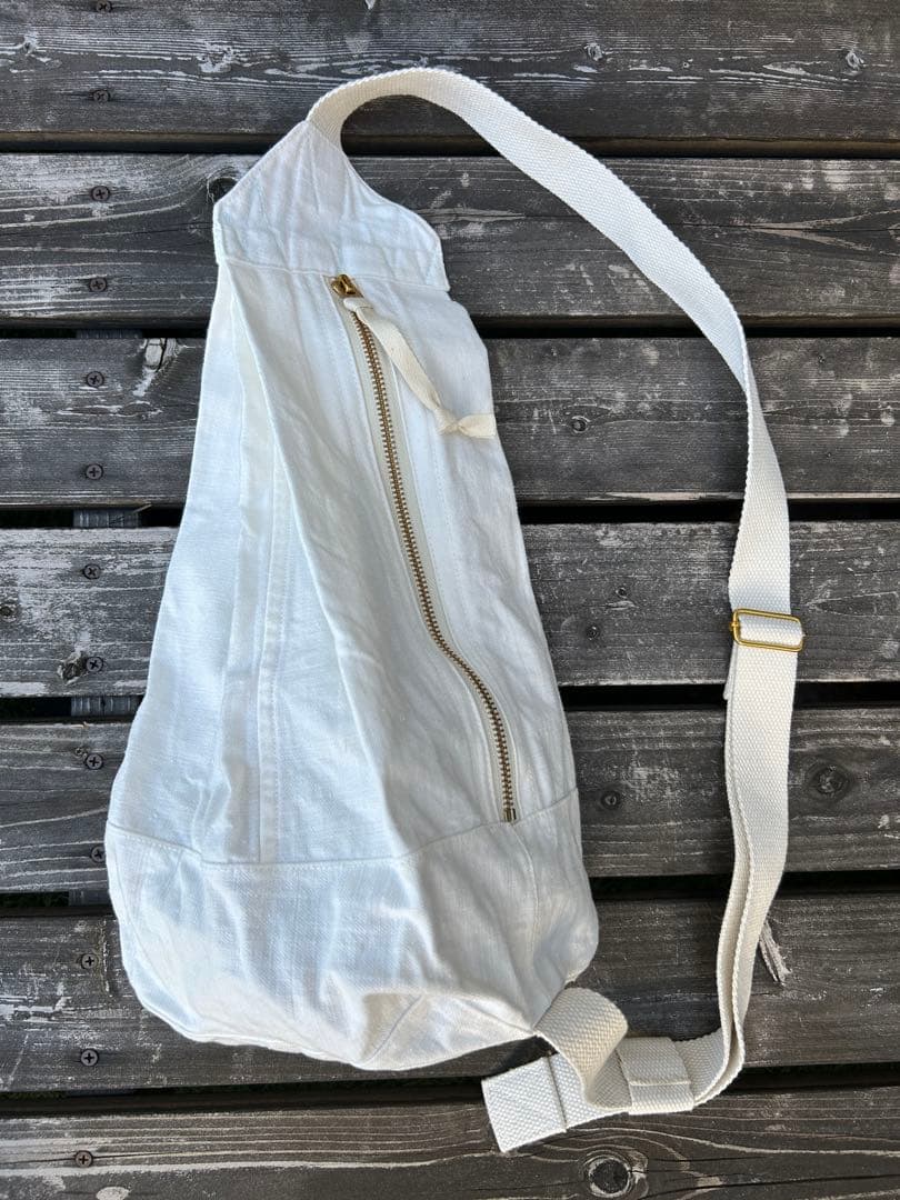 スリーピングパンツ　リメイクバッグ　TALONzip ロシア軍　ボディバッグ