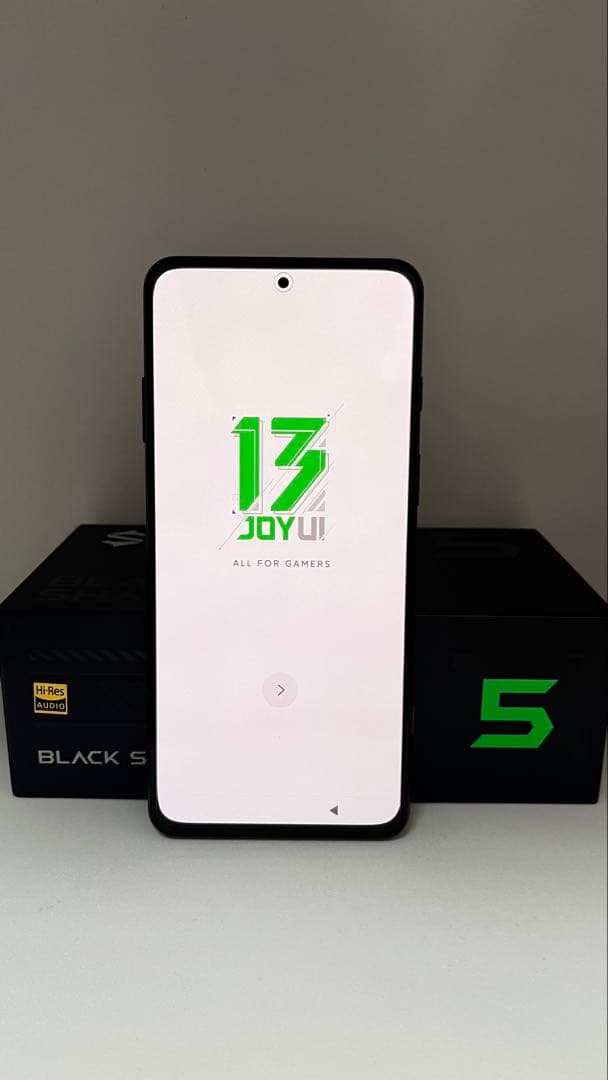 Black Shark 5 ゲーミングスマートフォン