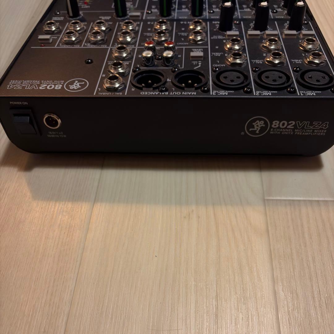 necoc MACKIE 802VLZ4 アナログミキサー 箱付き