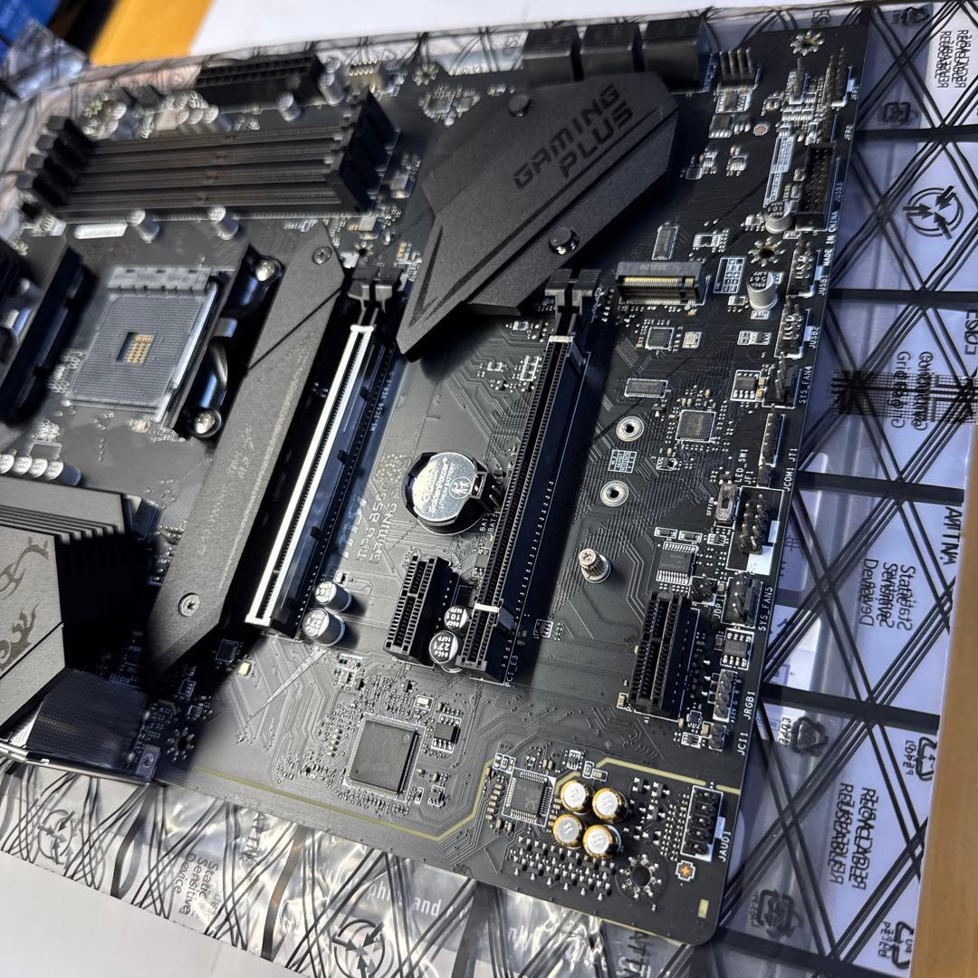 CPU AMD Ryzen7 5700X3D+MSI B550 GAMING PLUS