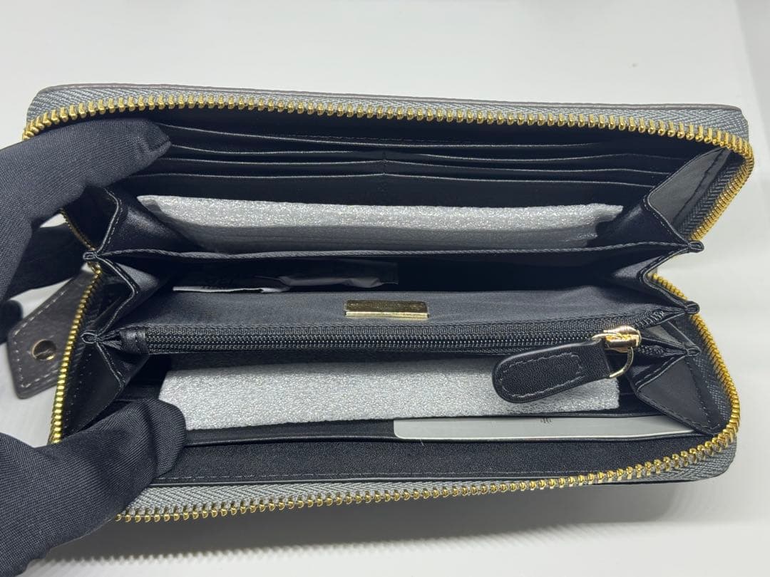 【新品未使用】Vivienne Westwood グレー 長財布