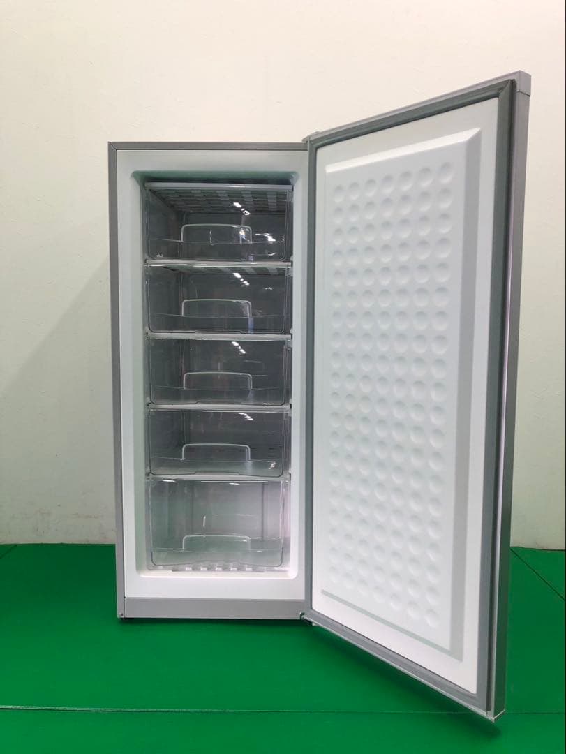 ☆地域限定送料無料☆工場整備品☆ヤマダセレクト ワンドア冷凍庫 シルバー　A