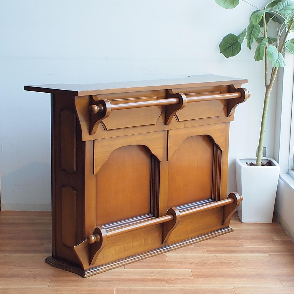 クラシカル バーカウンター アンティーク調 幅147cm 高さ102cm