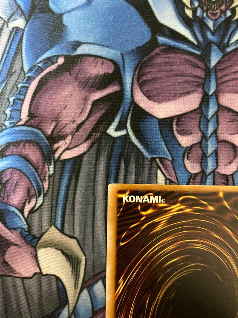 遊戯王 仮面魔獣マスクドヘルレイザー レリーフ　ローダー付き