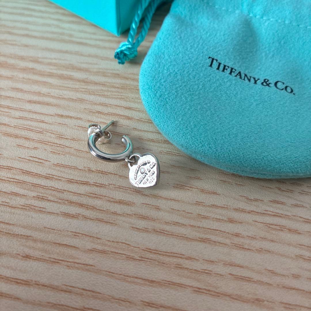 Tiffany & Co. ハートチャーム ピアス