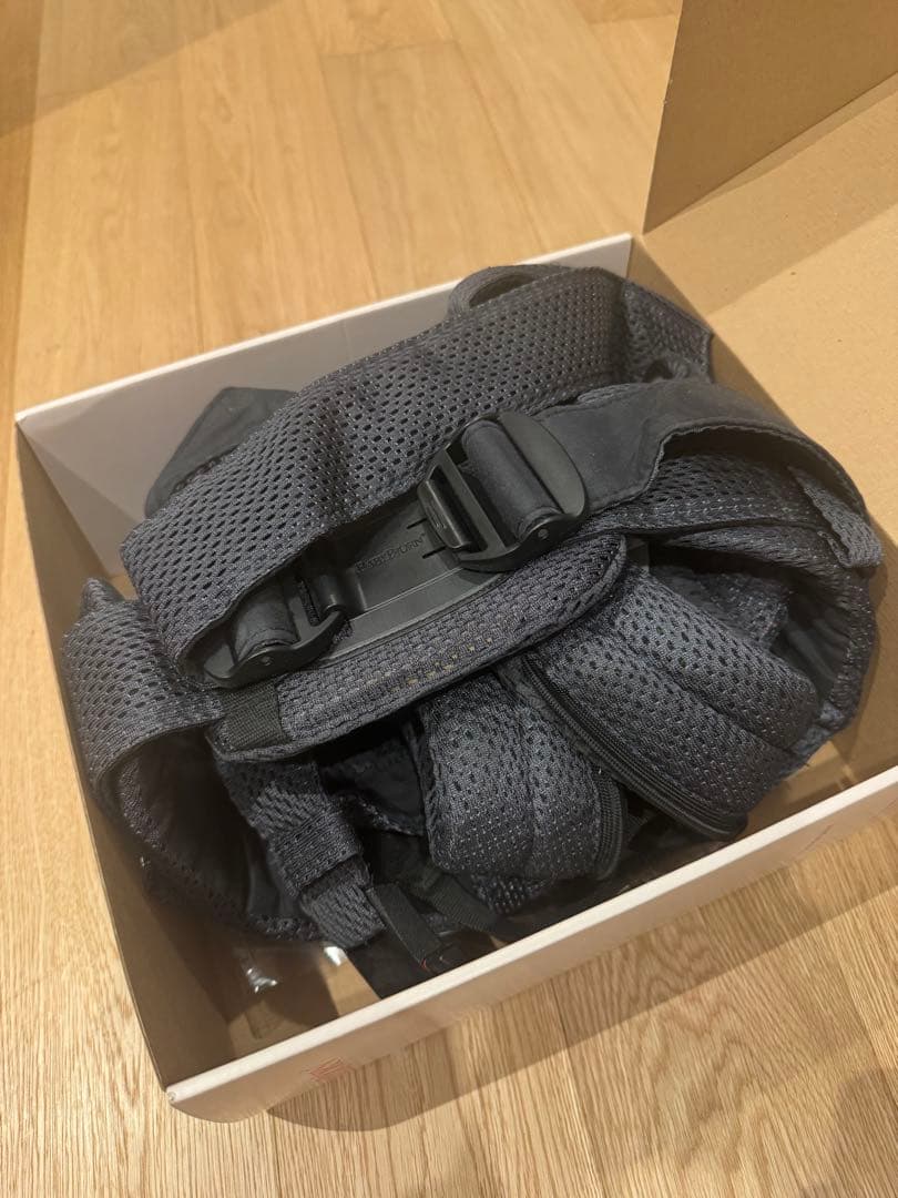 美品　BABYBJÖRN ベビーキャリア ハーモニー アンスラサイト　箱　保証書