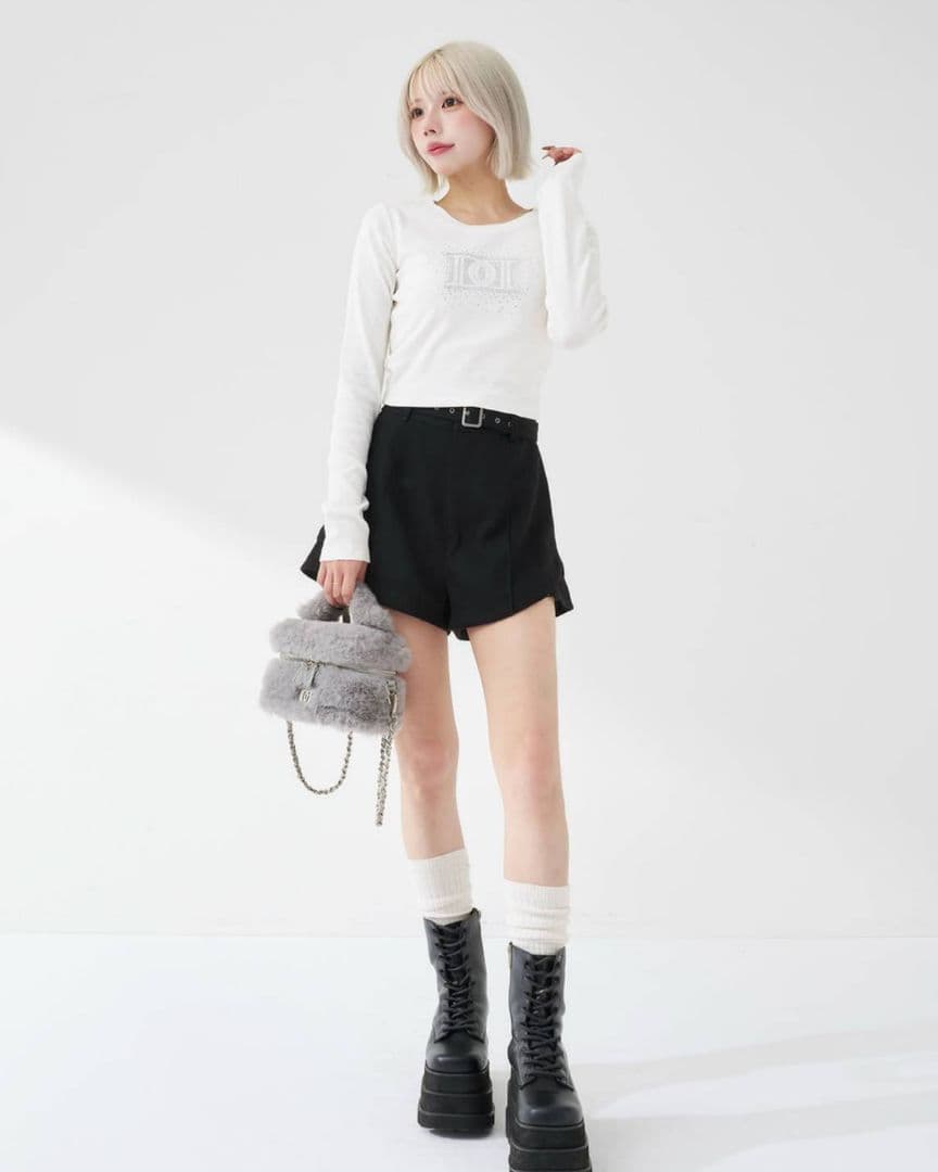 ダーリッチ シャイニーDDロゴコンパクトロングTシャツ ホワイト