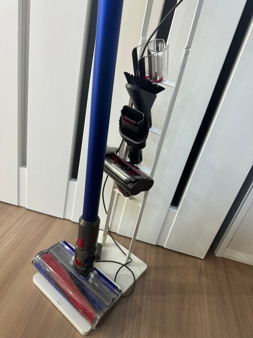 【たま様】ダイソン 掃除機 Dyson V11 Fluffy ジャンク品