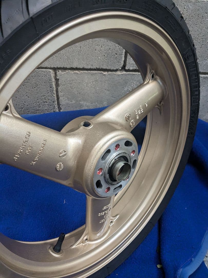 ぐ*し様 ZRX1100 1200 ホイール　塗装後未使用　タイヤ未使用　ミシュ