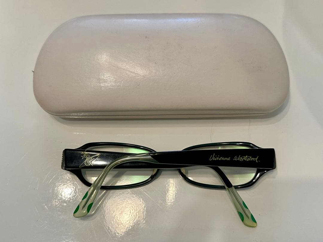 ヴィヴィアンウエストウッド度ありケース付きメガネ黒縁メガネ