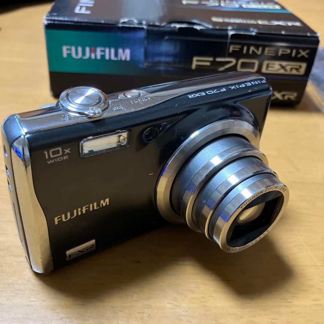 FUJIFILM FINEPIX F70EXR 富士フイルムバッテリー充電器付き