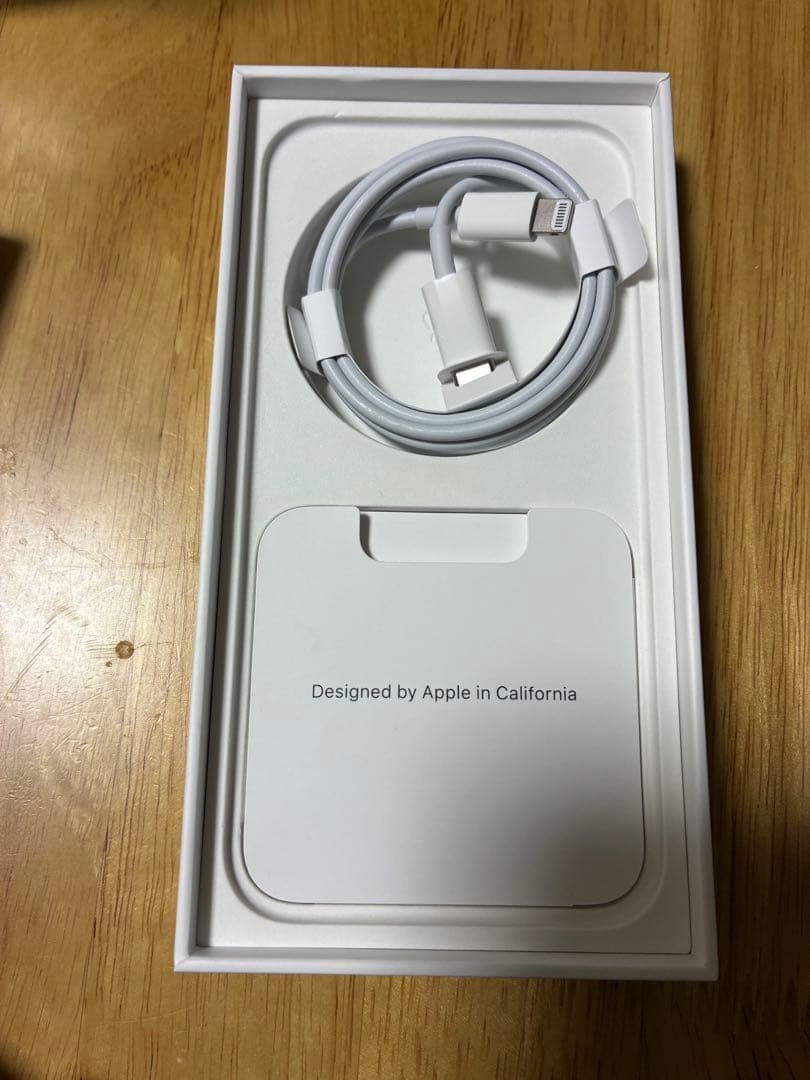 iPhone 13 本体　箱付き