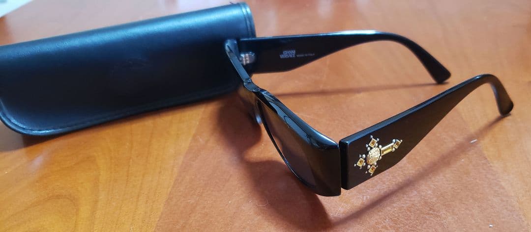 希少ヴィンテージ品　GIANNI VERSACE（ジャンニ・ヴェルサーチ