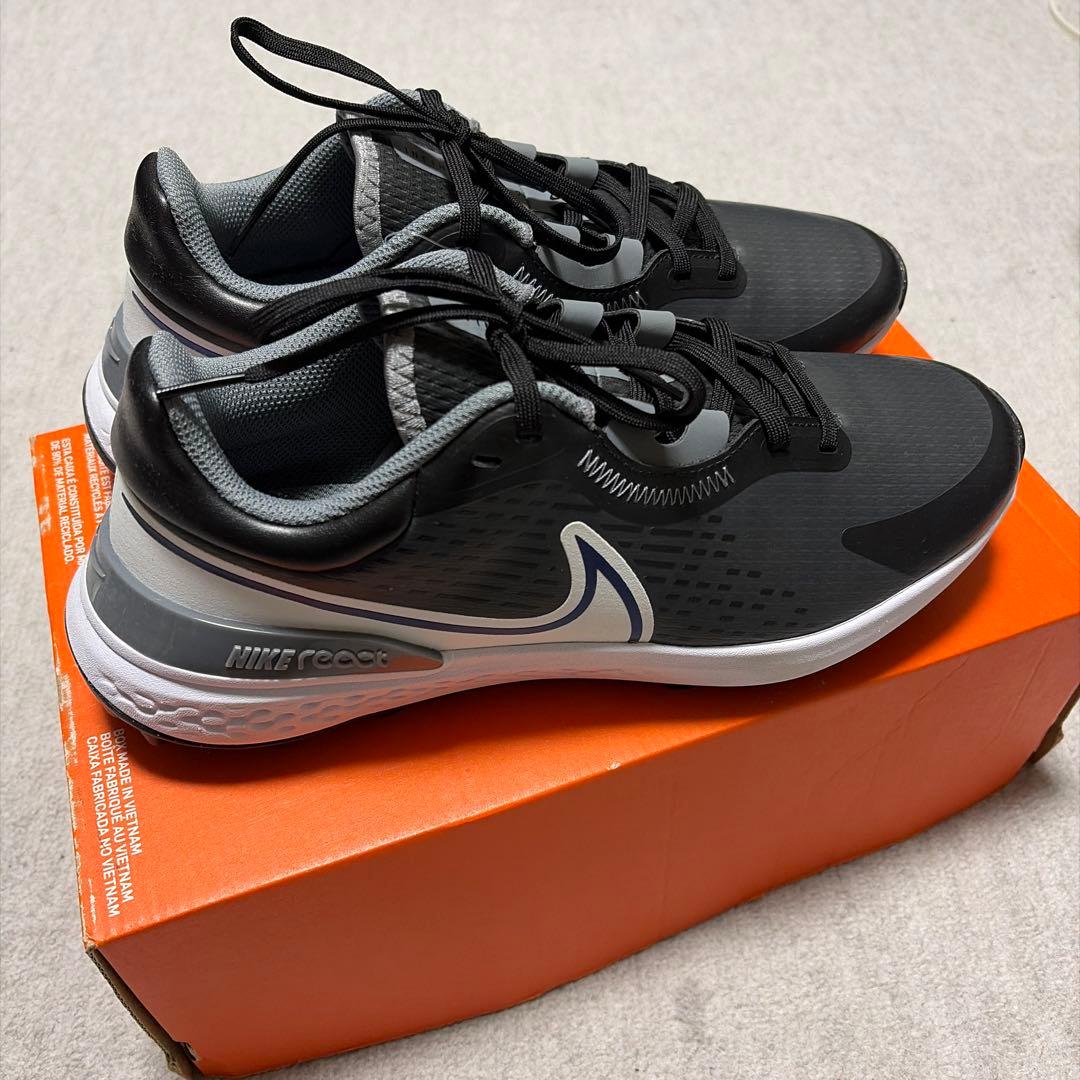 【新品未使用】ゴルフスパイク　26cm Nike React ナイキ　靴
