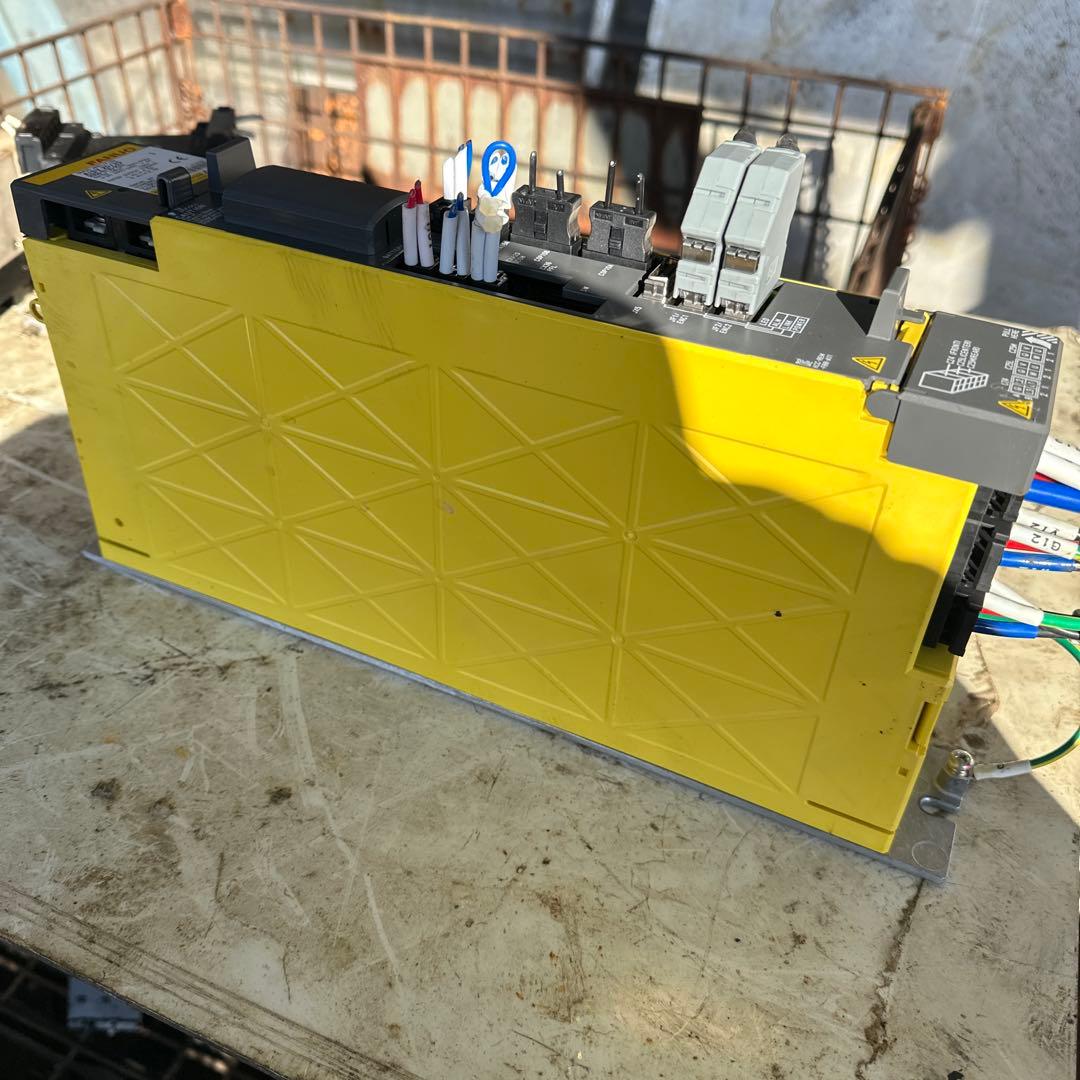 FANUC サーボアンプ A06B-6136-H201