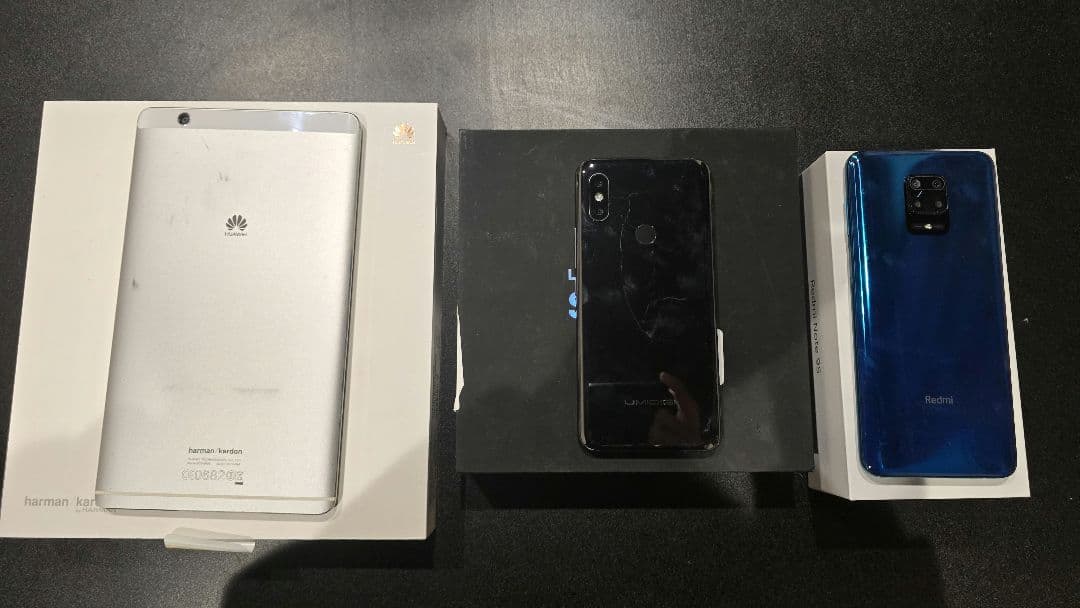 中古スマホ2台 中古タブレット1台