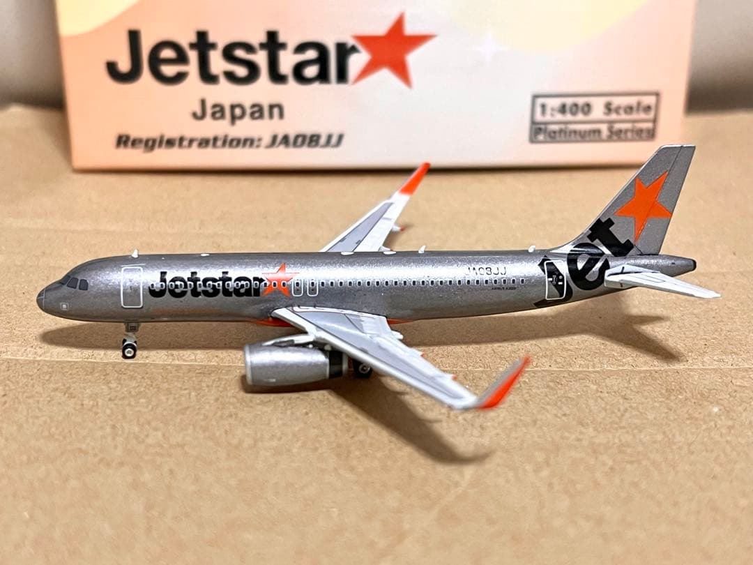 航空機・ヘリコプター Phoenix 1/400 Jetstar Japan A320 JA08JJ