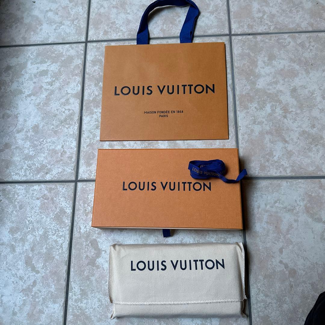 ルイヴィトン 長財布　新品未使用