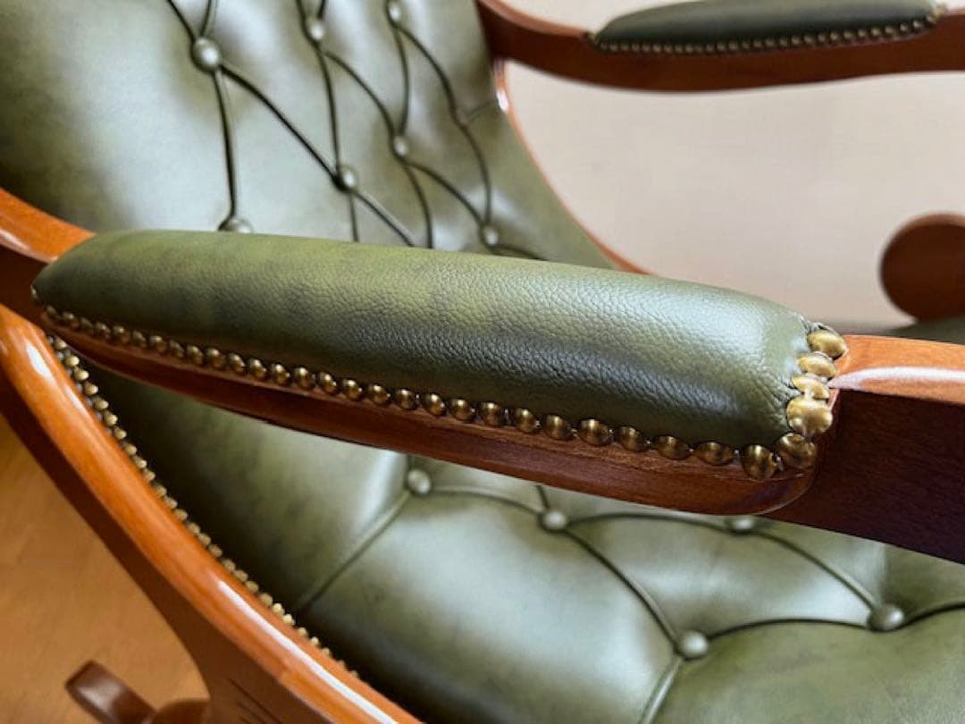 イタリア製　本革クラシック　ロッキングチェア　アンティーク　チェスターフィールド