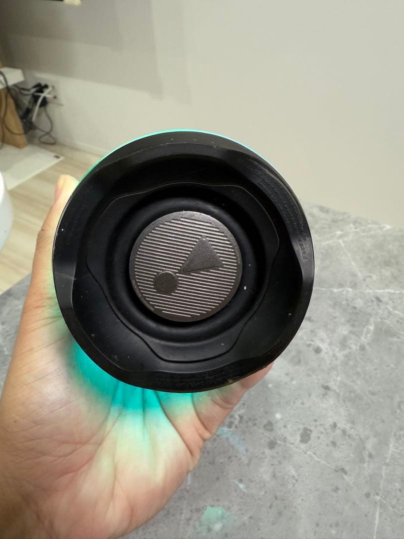 JBL PULSE 4 Bluetoothスピーカー