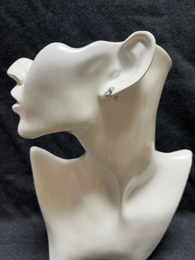 pt900ダイヤモンド片耳ピアス